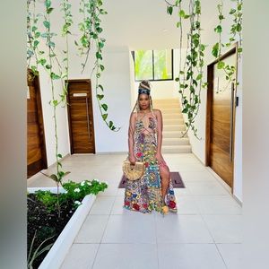 Meet your Posher, Dominique